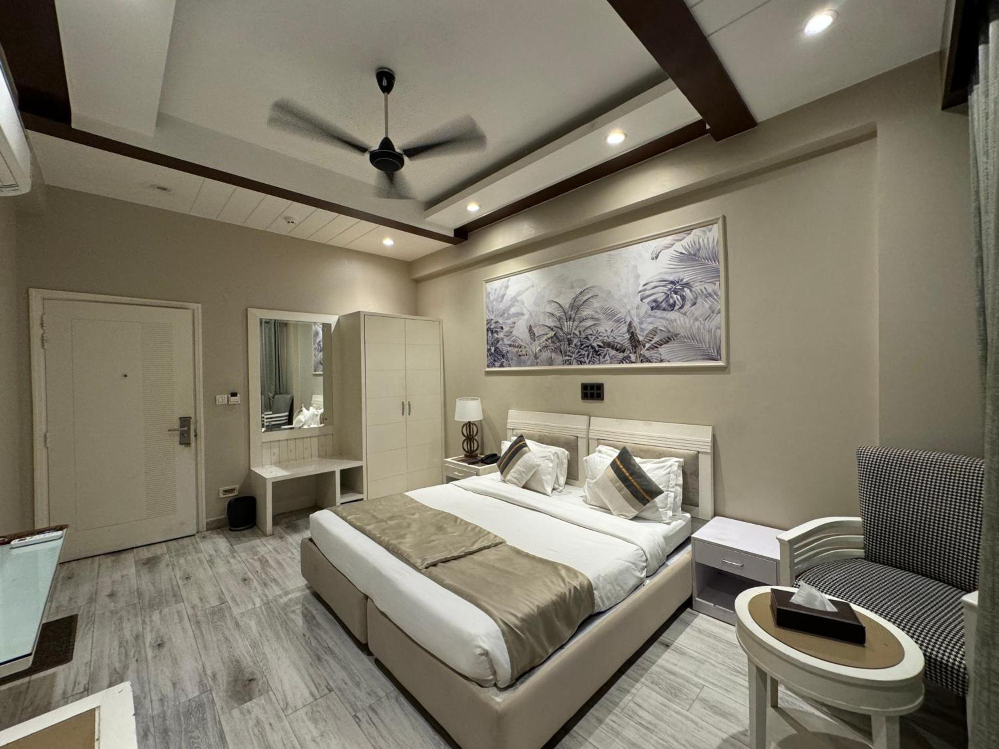 Skon Boutique By Orion Hotels New Delhi Exterior photo